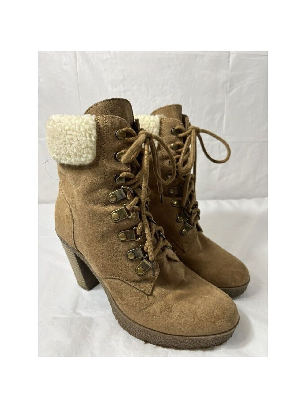 Women’s Brash Moto Boots Size 6 1/2 Sherpa Trim platform